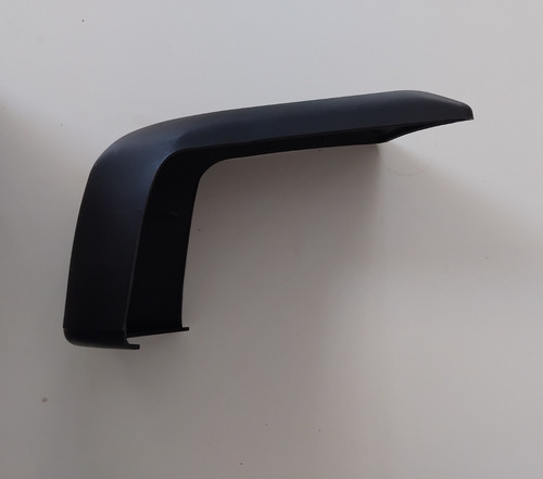 Nuovo tappo angolare paraurti